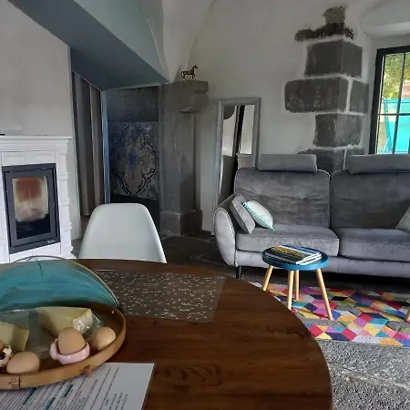 Les Gites De Recoleine Holiday home *
